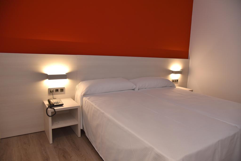 Hotel Julimar Lloret de Mar Extérieur photo